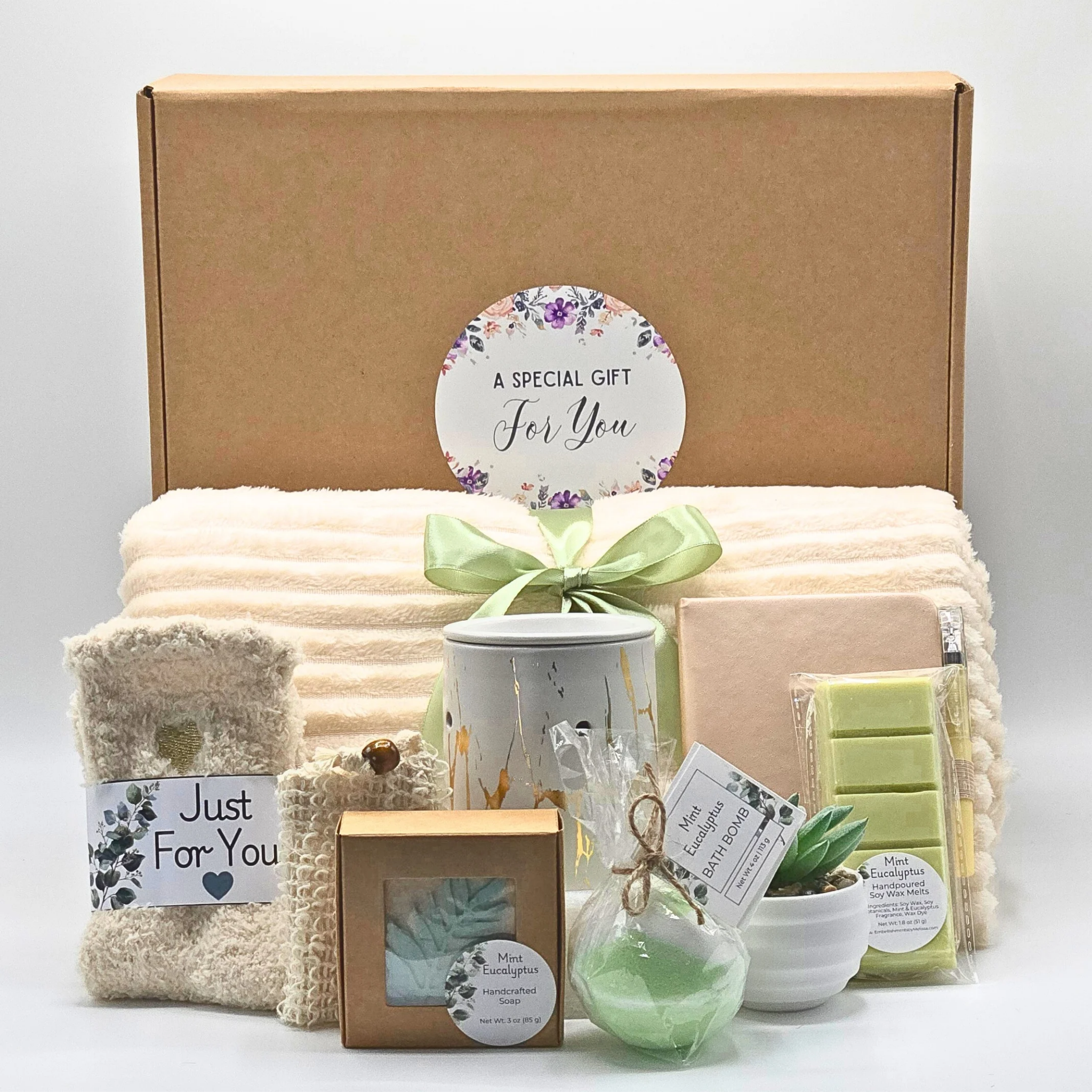Wax Melt Warmer Gift Set for Her – Cozy Blanket, Bath & Home Spa Gift Box (Available in 3 Fragrances)