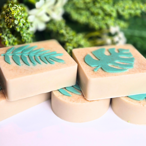 Hand-poured oatmeal soap bars with creamy texture, warm honey fragrance, and gentle kaolin clay, front view.