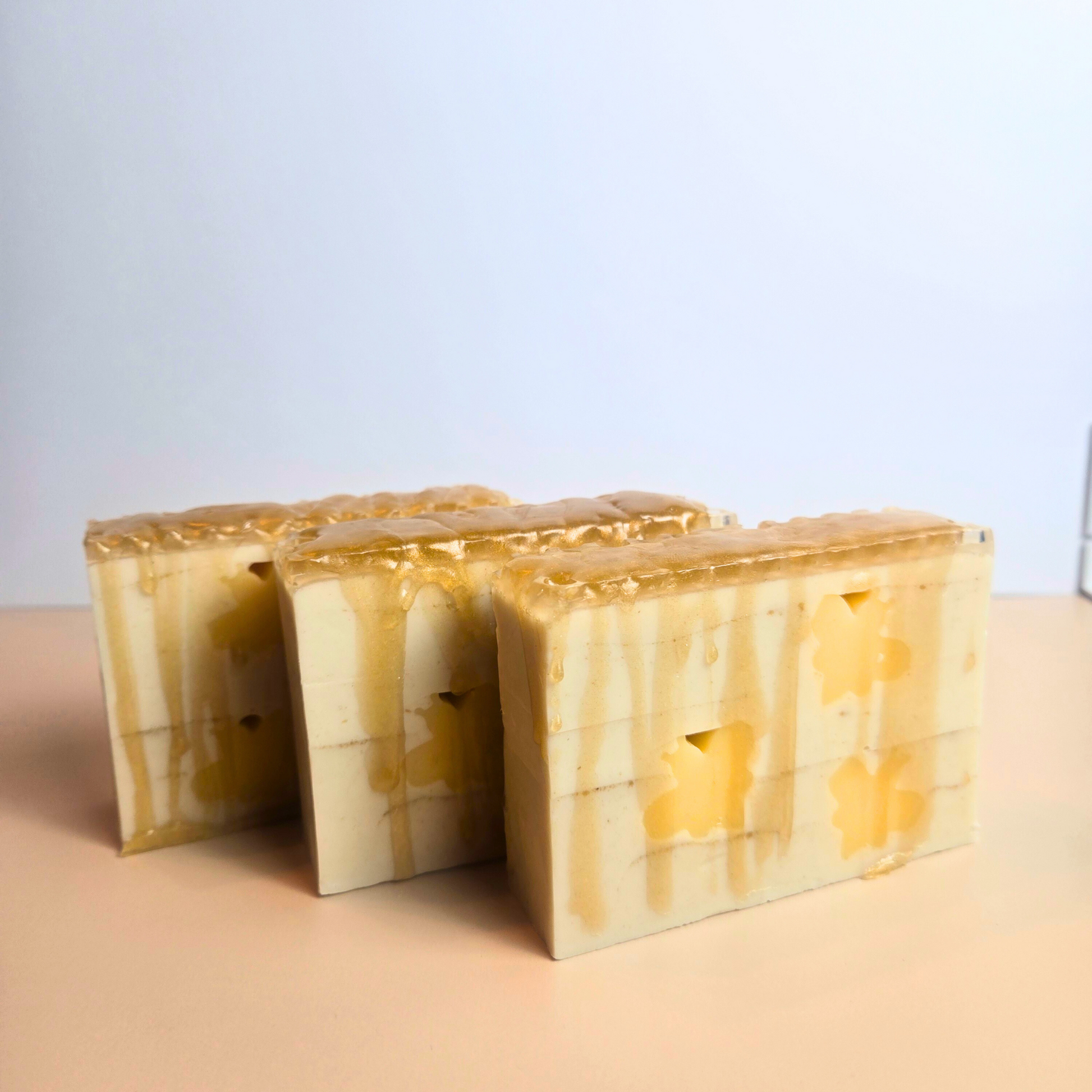 Honeybee Soap with Honey Comb and Oatmeal