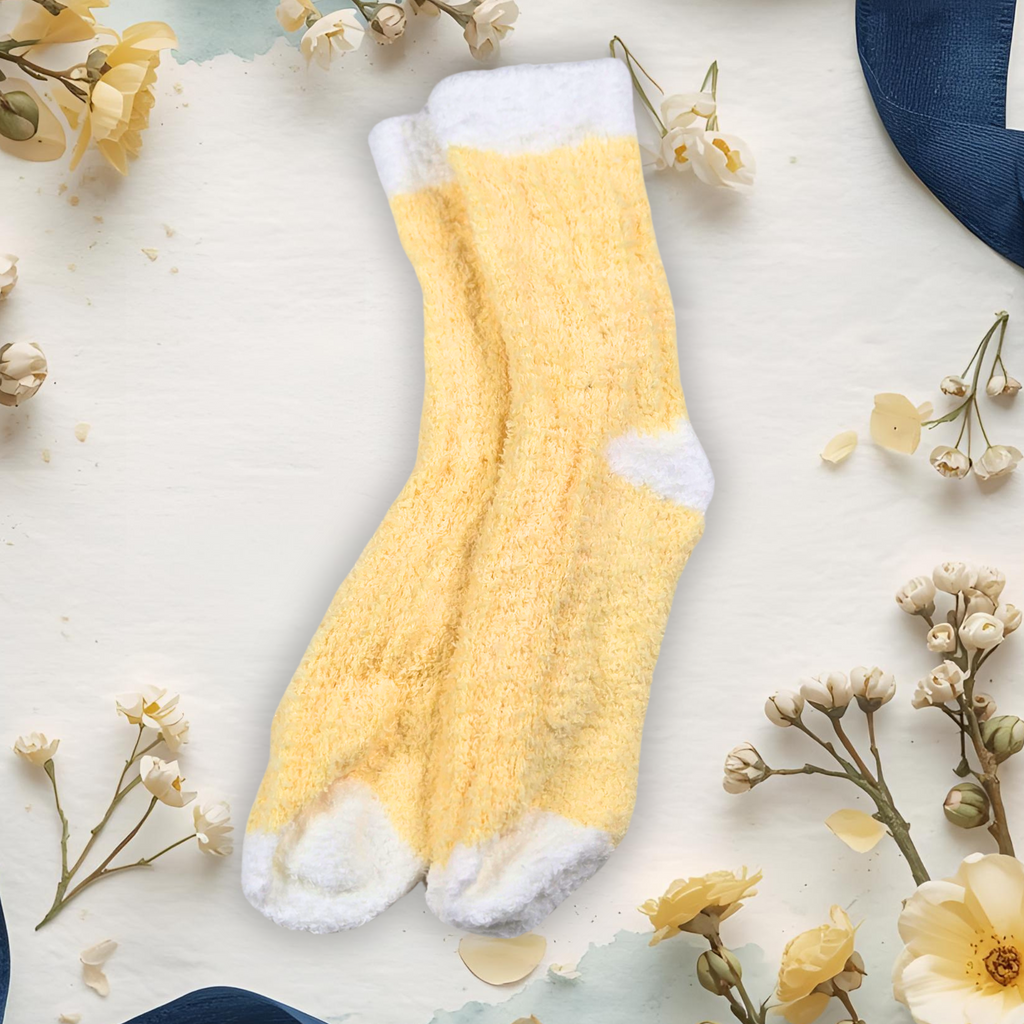 Southern Hospitality Gift Box – Cozy Navy Throw, Floral Mug, ‘Bless Your Heart’ Decor, Fuzzy Socks & Chocolates