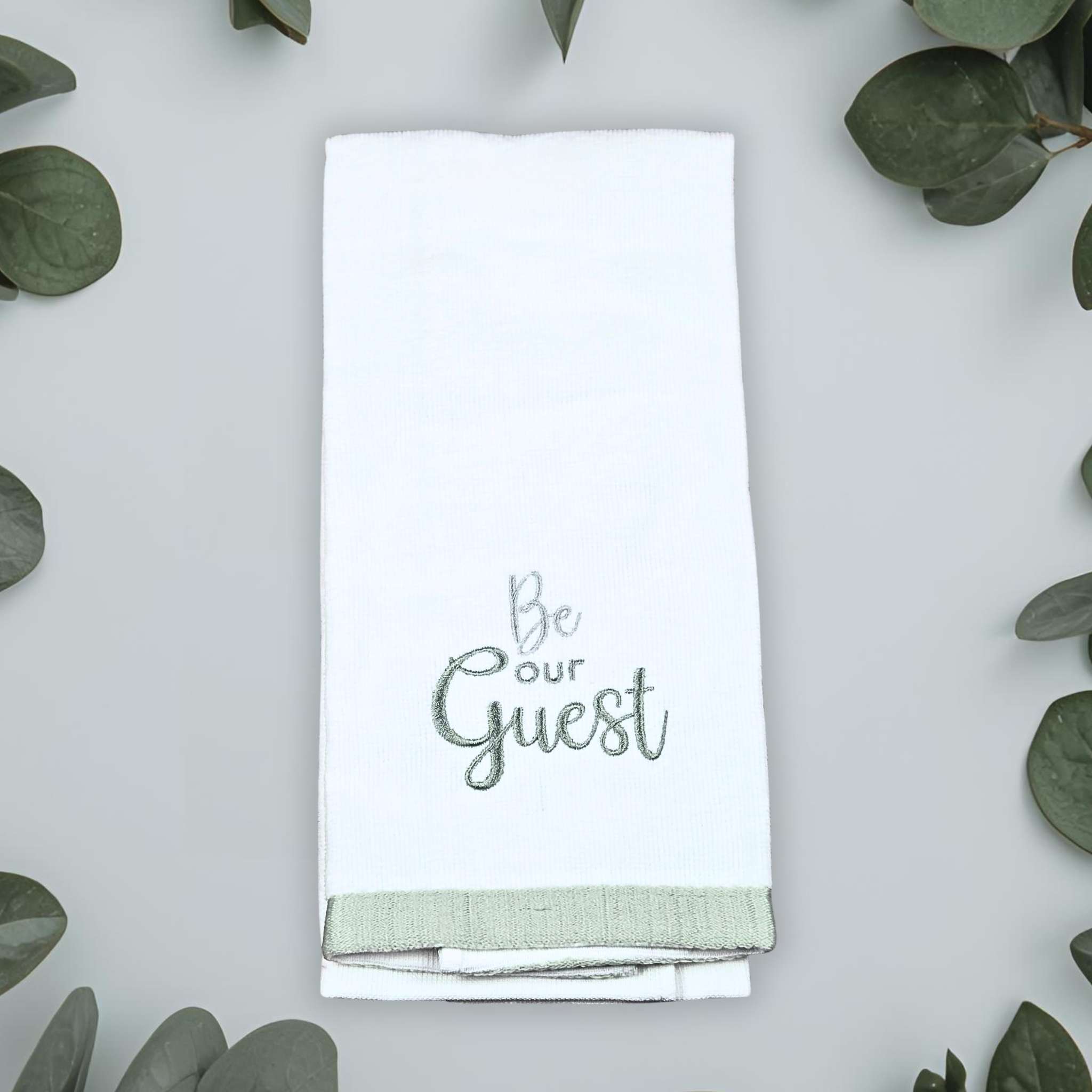 Warm & Welcoming Housewarming Gift Box – Blanket, Notebooks, and Home Decor in a Magnetic Box