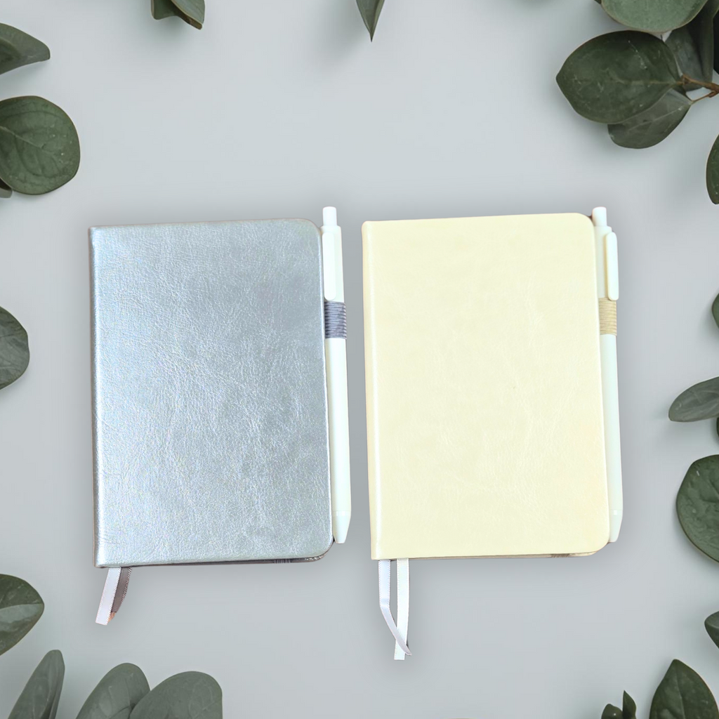 Warm & Welcoming Housewarming Gift Box – Blanket, Notebooks, and Home Decor in a Magnetic Box