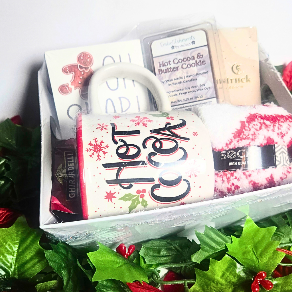 Christmas Gift Basket – Gingerbread Decor, Hot Cocoa Mug & Mix, Wax Melts, Fuzzy Socks & Chocolate