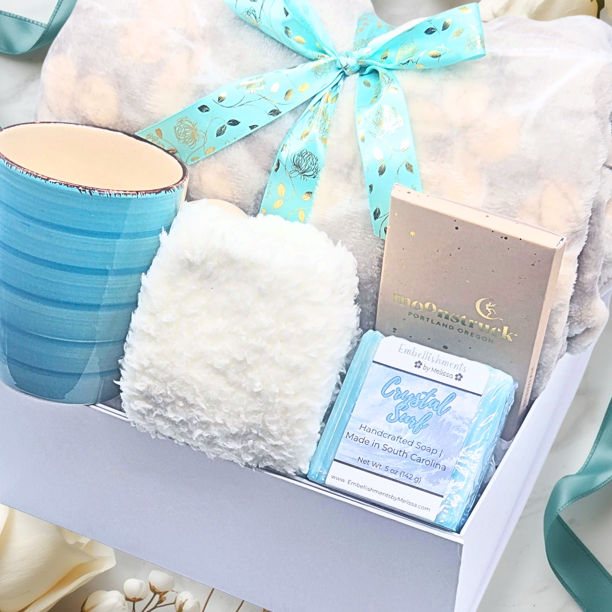 Cozy Teal Gift Set For Her – The Perfect Comfort Gift