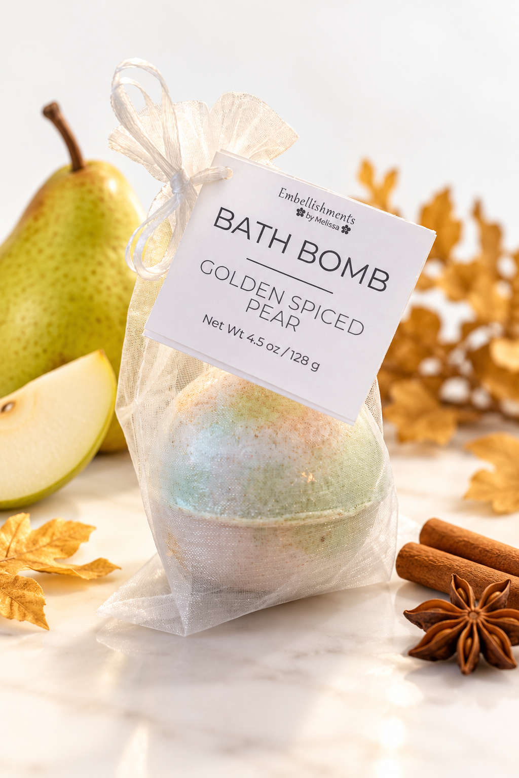Golden Spiced Pear Bath Bomb with White Kaolin Clay